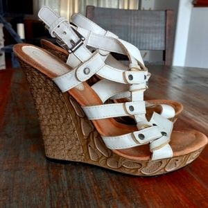 White Wedges
